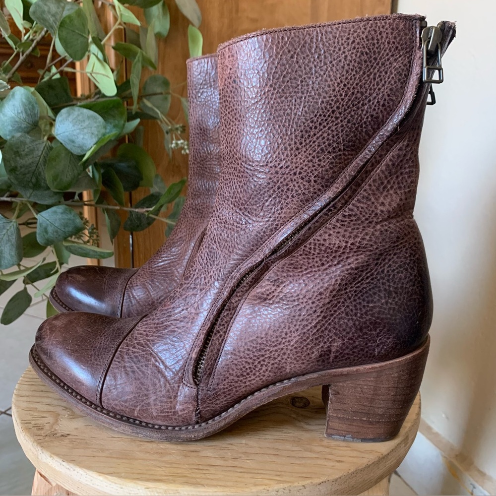 Marco Delli Wester Pebble Lesther Mid-Calf Booties